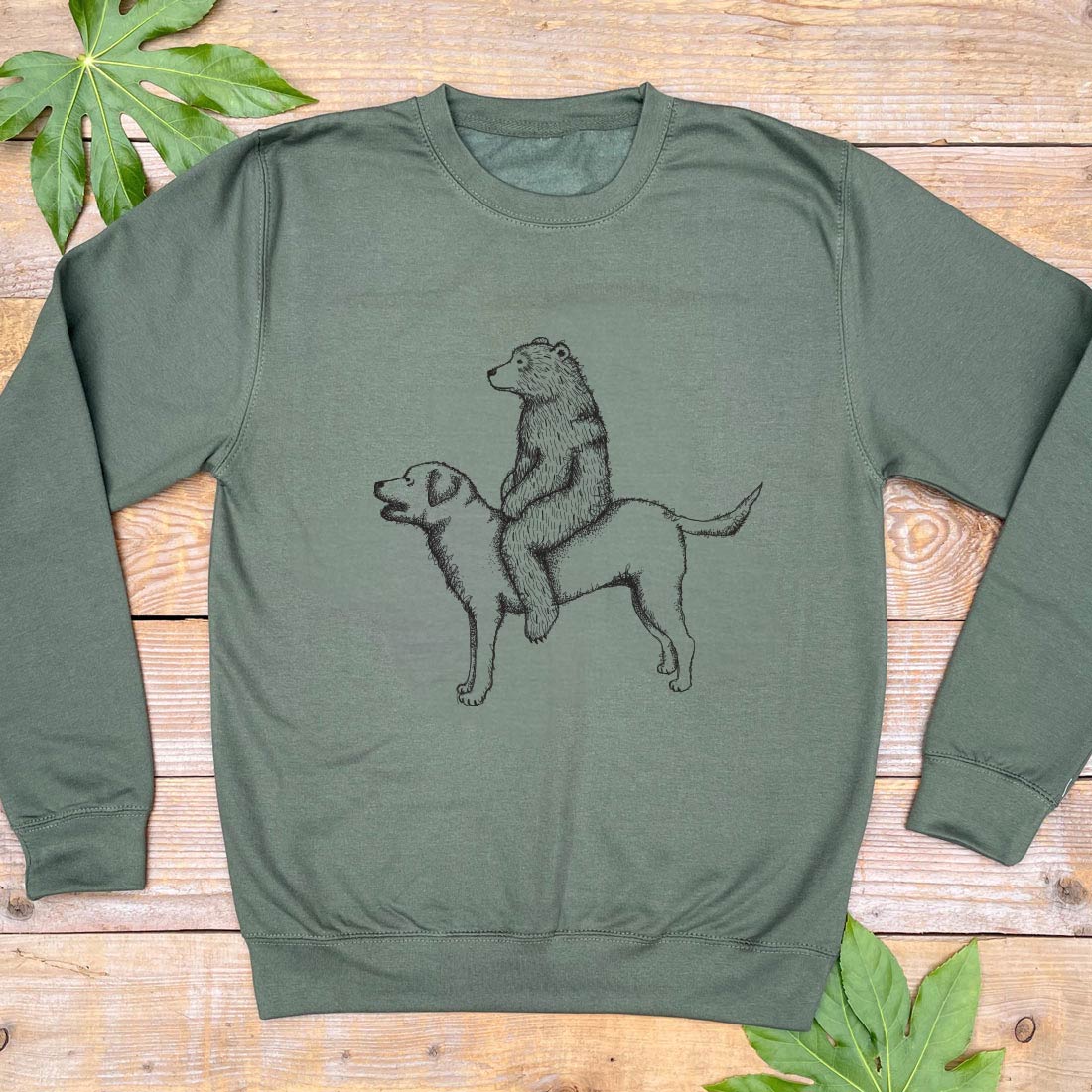 JUMPER WITH BEAR AND DOG PRINT