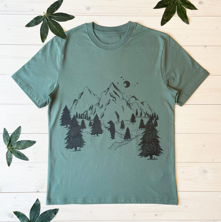 bear in the mountains tee